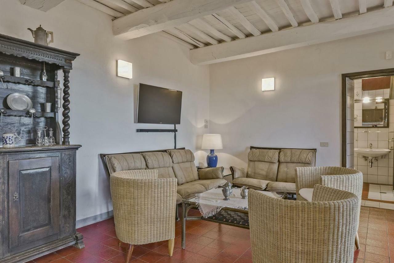 Villa Casale Cipressi Castellina in Chianti Esterno foto